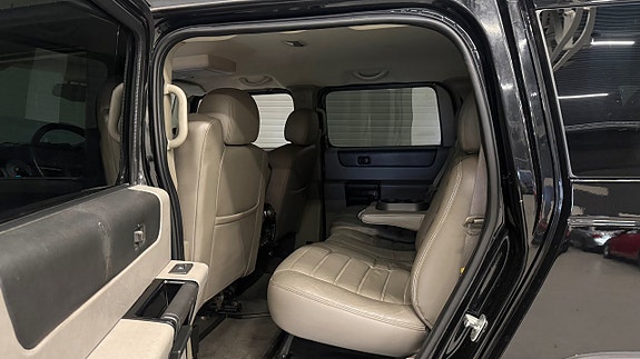 Hummer H2 12 of 25