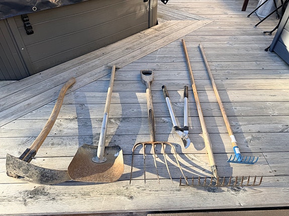 Trädgårdsredskap  diverse.