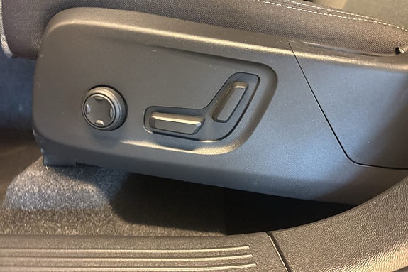 Volvo XC40 21 of 26