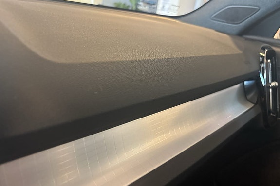 Volvo XC40 24 of 26