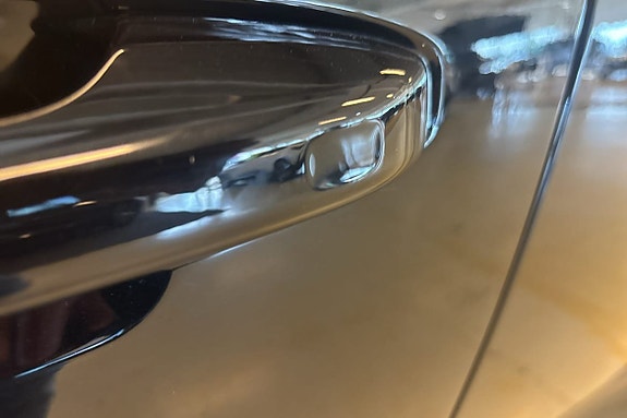 Volvo XC40 15 of 26