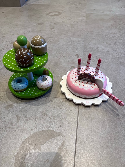Product image 1 of 4