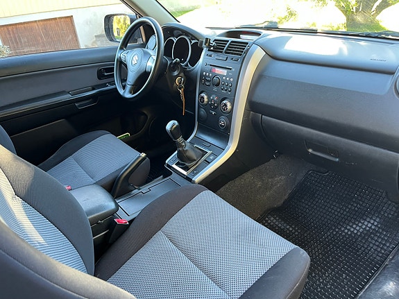 Suzuki Grand Vitara 6 of 6