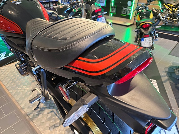 Kawasaki Z900RS SE 13 of 16