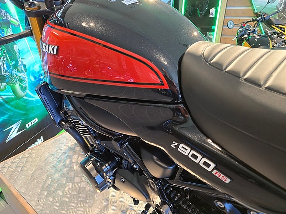 Kawasaki Z900RS SE 14 of 16