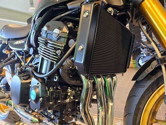Kawasaki Z900RS SE 10 of 16