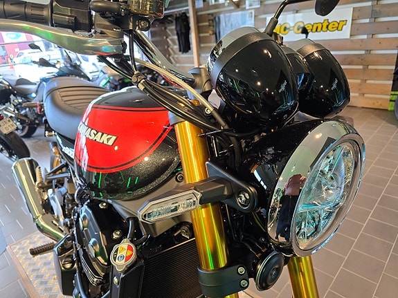 Kawasaki Z900RS SE 11 of 16