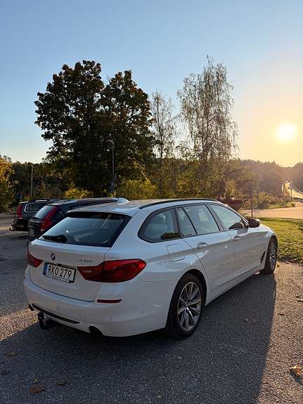 BMW 520d 3 of 10