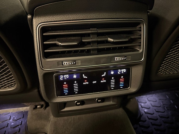 Audi SQ7 11 of 20