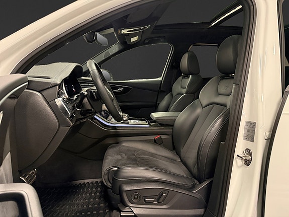 Audi SQ7 8 of 20