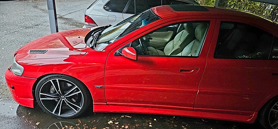 Volvo S60 2 of 8