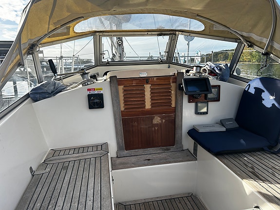 Hallberg Rassy 312 Mk2, nr 555 från 1988 8 of 11