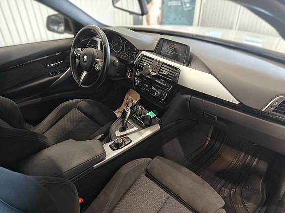 BMW 320d 16 of 22