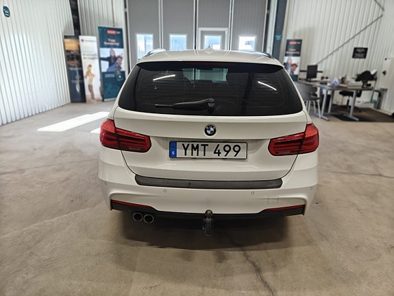 BMW 320d 12 of 22