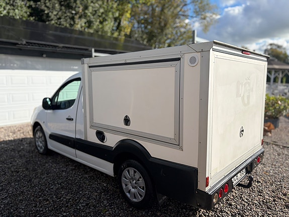 Peugeot Partner 3 of 8