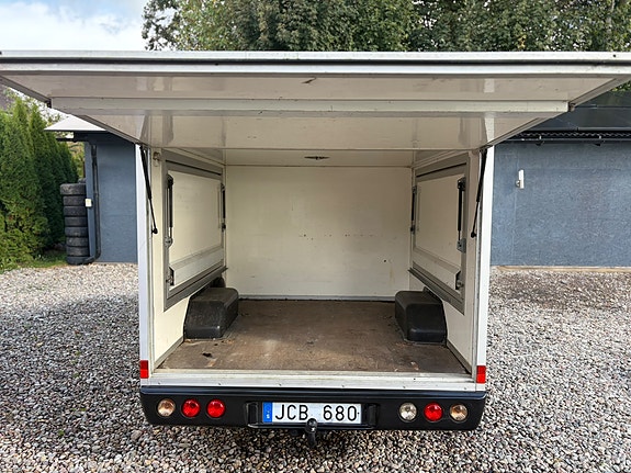 Peugeot Partner 8 of 8