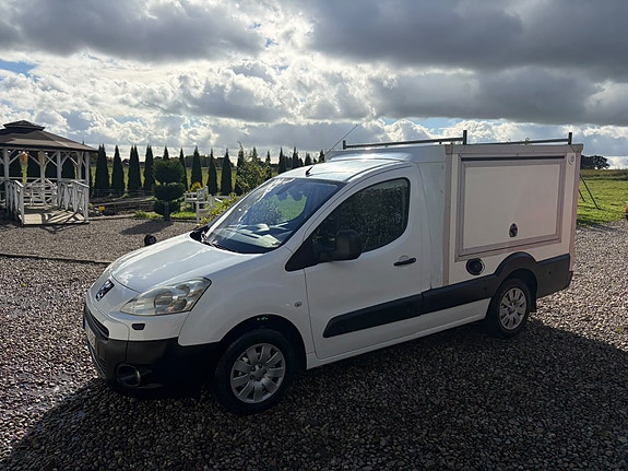 Peugeot Partner 2 of 8
