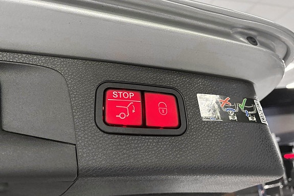 Mercedes-Benz E 220 d 13 of 25