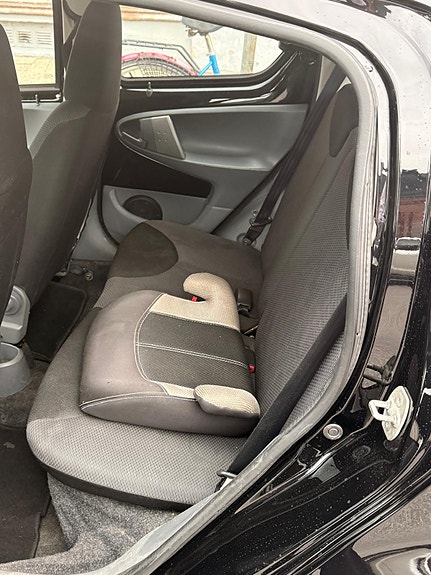 Toyota Aygo 8 of 9