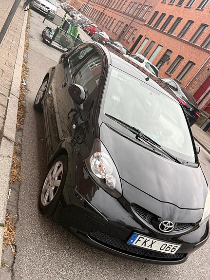 Toyota Aygo 5 of 9