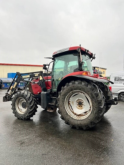 Case IH MXU 135 2 of 24