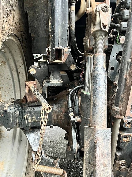 Case IH MXU 135 12 of 24