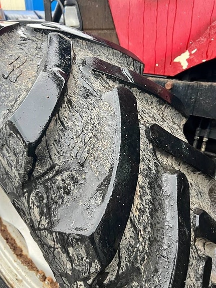 Case IH MXU 135 15 of 24