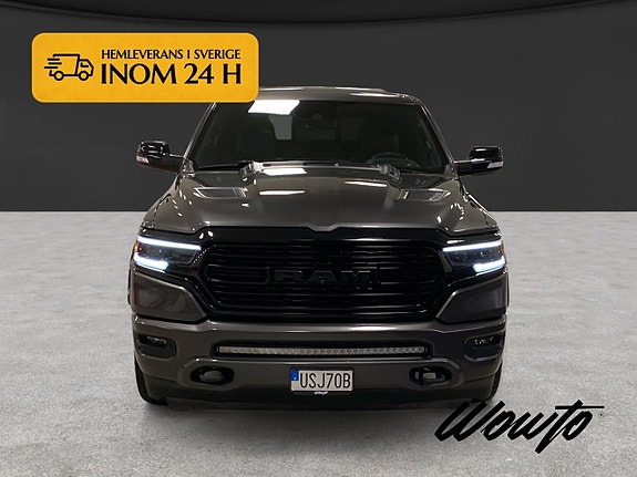 Dodge RAM 1500 2 of 22