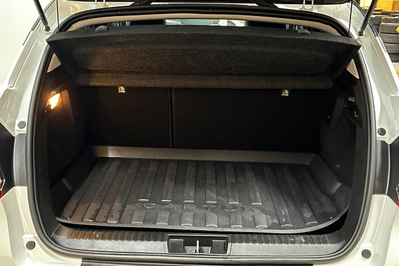 Renault Captur 10 of 30