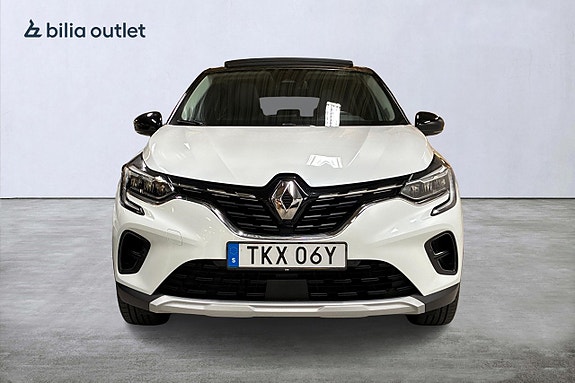 Renault Captur 3 of 30