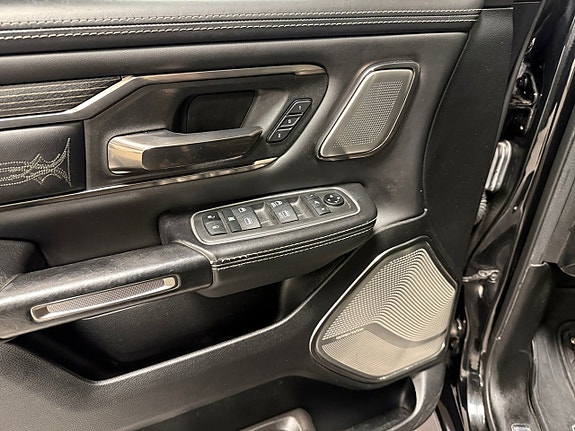 Dodge RAM 1500 9 of 25