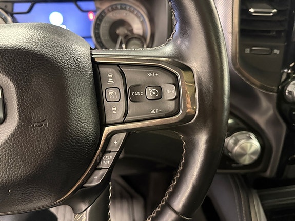 Dodge RAM 1500 18 of 25