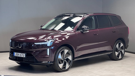 Volvo EX90 22 of 27