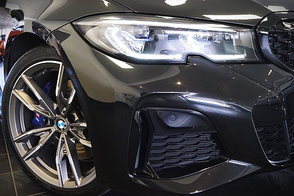 BMW M340i 2 of 30