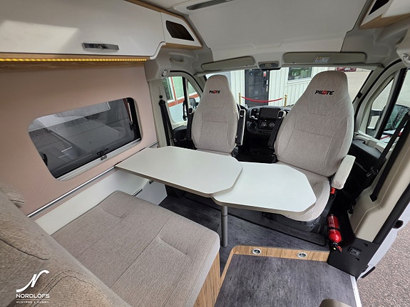 Pilote V 600 G Litium 2 x 180 / Solcell 9 of 19