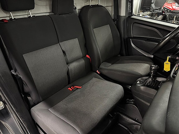 Fiat Doblo 15 of 21