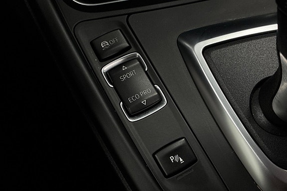 BMW 320d 29 of 30