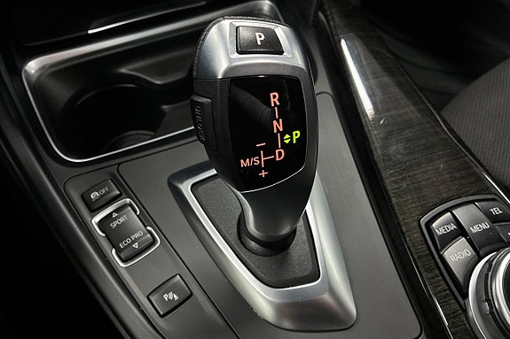 BMW 320d 27 of 30