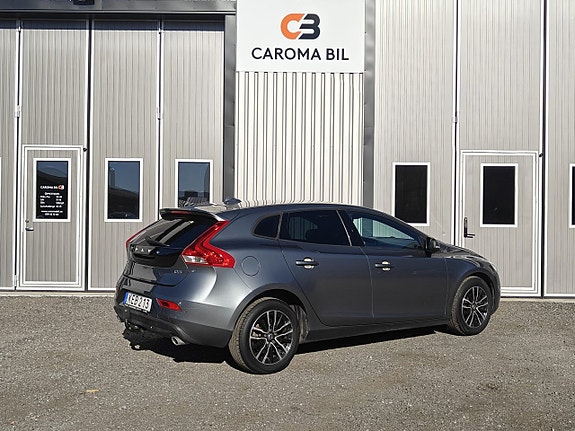 Volvo V40 3 of 20