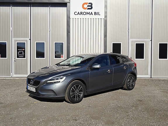 Volvo V40 2 of 20