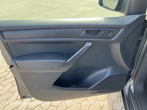 Volkswagen Caddy 26 of 30