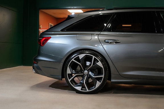 Audi S6 8 of 24