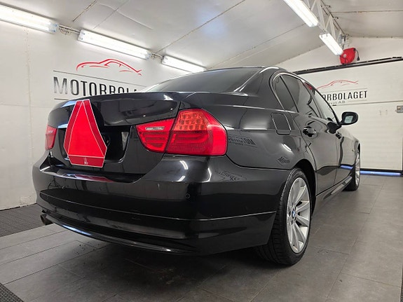 BMW 320 3 of 8