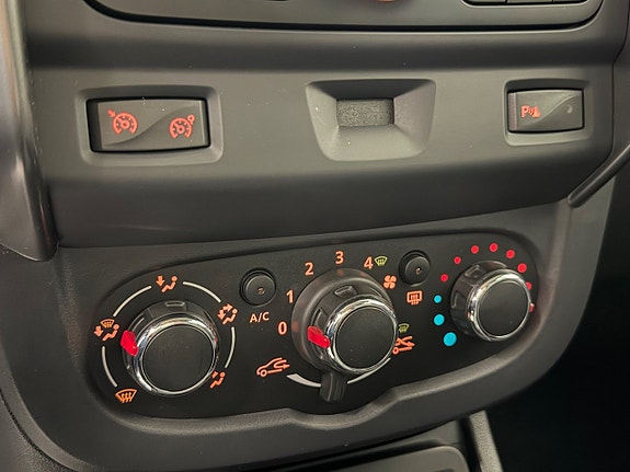 Dacia Duster 17 of 25