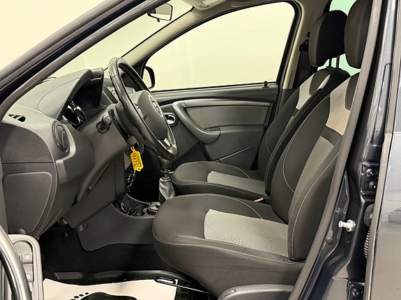 Dacia Duster 9 of 25