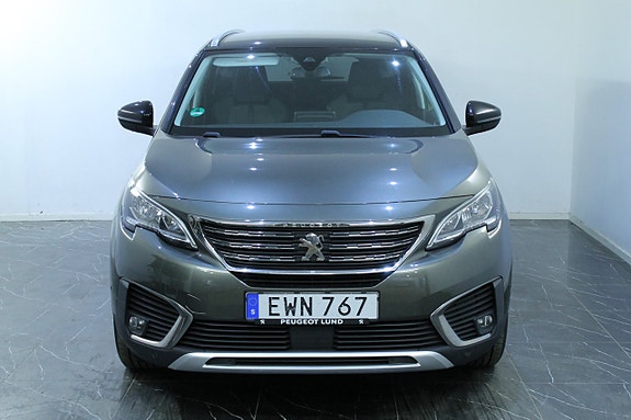 Peugeot 5008 3 of 12