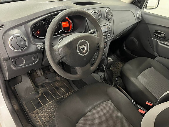 Dacia Logan 14 of 18