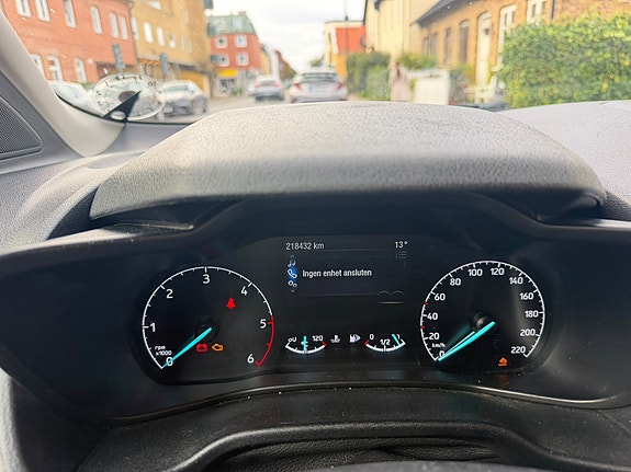 Ford Transit Connect 3 of 5