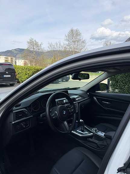 BMW 328i 7 of 8