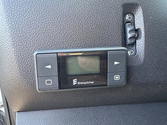 Nissan NV400 13 of 15